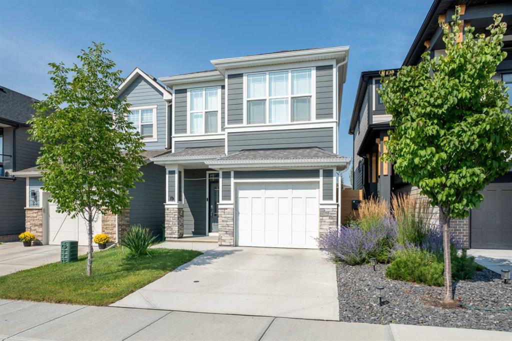 19 Cranbrook Gardens SE, A2335986, Alberta,