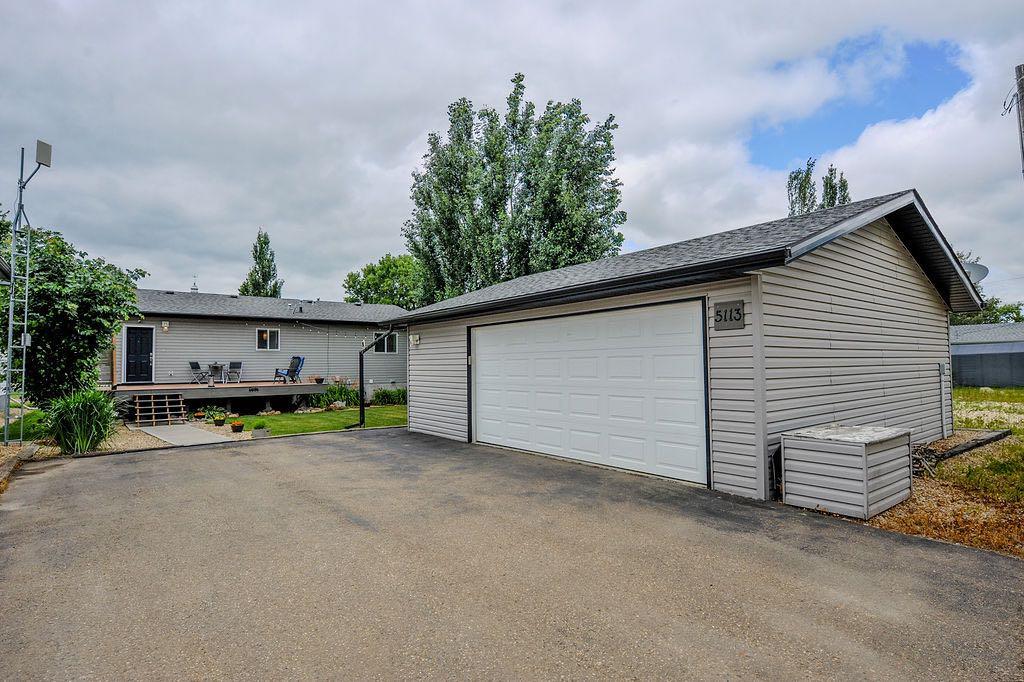 Third View of 5113 52 Street , Daysland, Daysland, Alberta, T0B 1A0