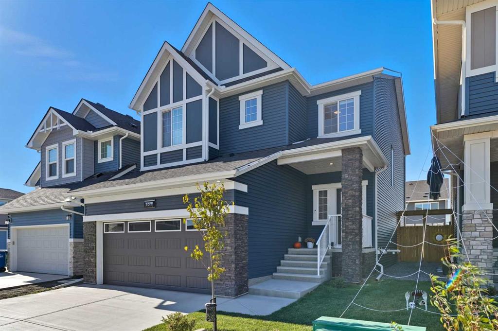 MLS® listing #114830081 for sale located at 557 Baywater Manor SW