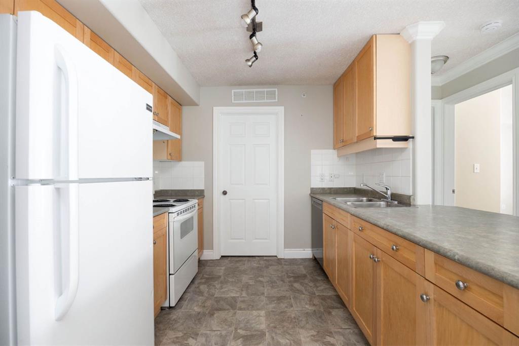 Third View of 2402, 38 Riedel Street , Downtown, Fort McMurray, Alberta, T9H3H1