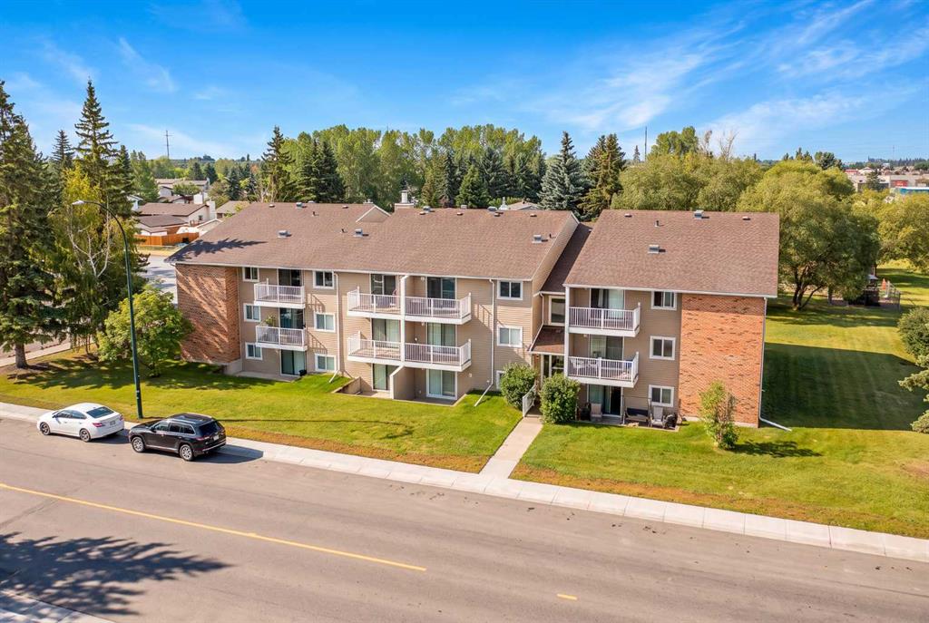 Second View of 201, 49 Bennett Street , Bower, Red Deer, Alberta, T4R 1V4
