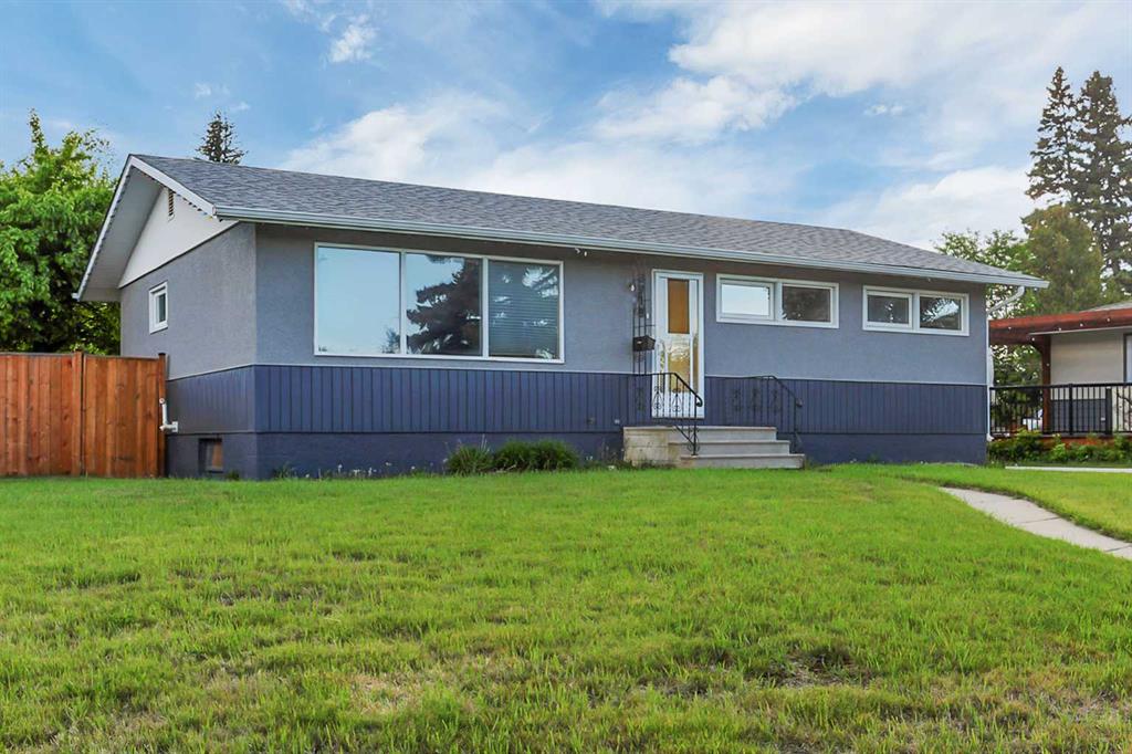 Third View of 3918 37 Avenue , Eastview, Red Deer, Alberta, T4N 2T2