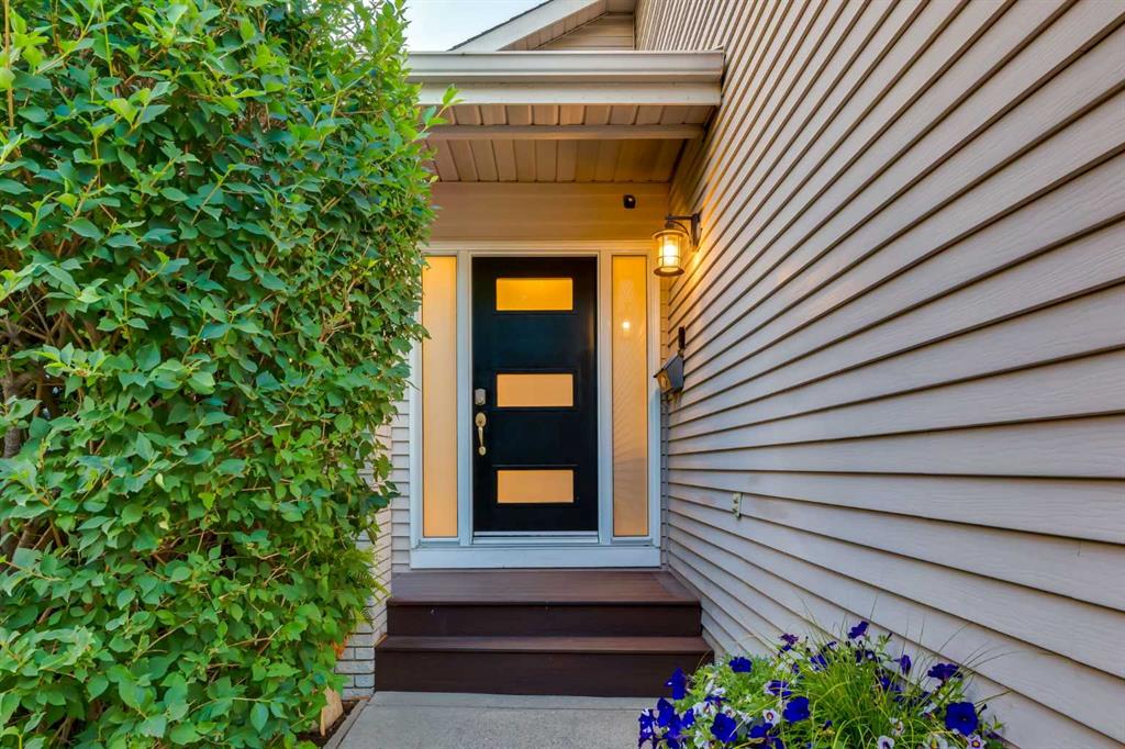 Fourth View of 775 STRATHCONA Drive SW, Strathcona Park, Calgary, Alberta, T3H 1N8