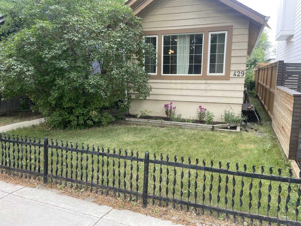 Second View of 429 10 Street NE, Bridgeland/Riverside, Calgary, Alberta, T2E 4M2