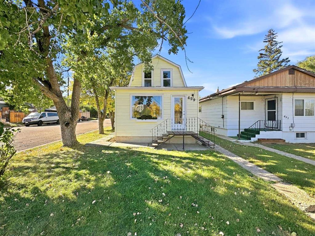 499 2 Street SW, A2336252, Alberta,