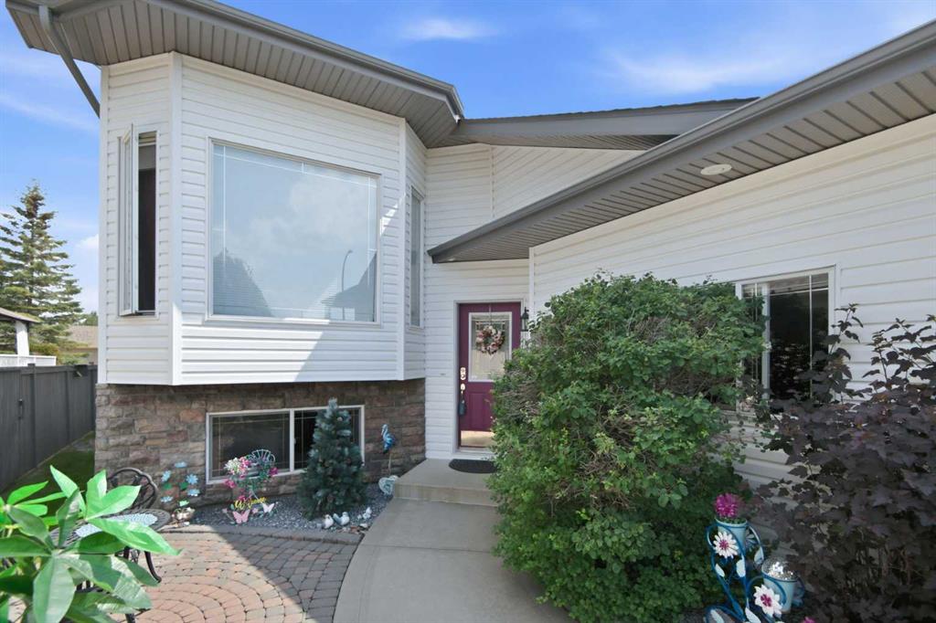 Fourth View of 98 Duval Crescent , Davenport, Red Deer, Alberta, T4R 2Z2