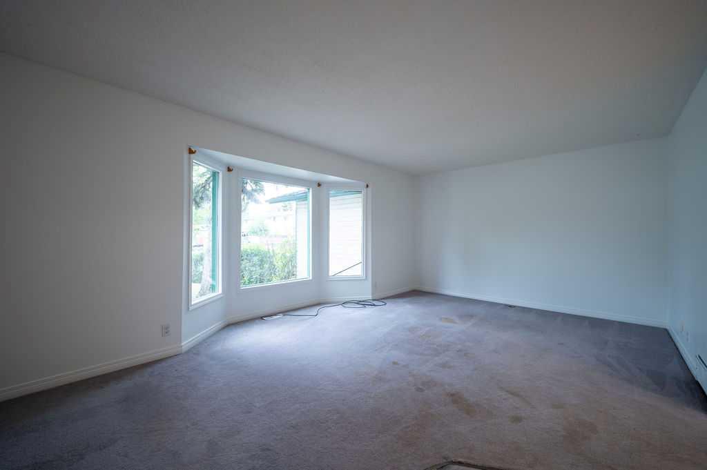 Fifth View of 2603 60 Street NE, Pineridge, Calgary, Alberta, T1Y 2G6