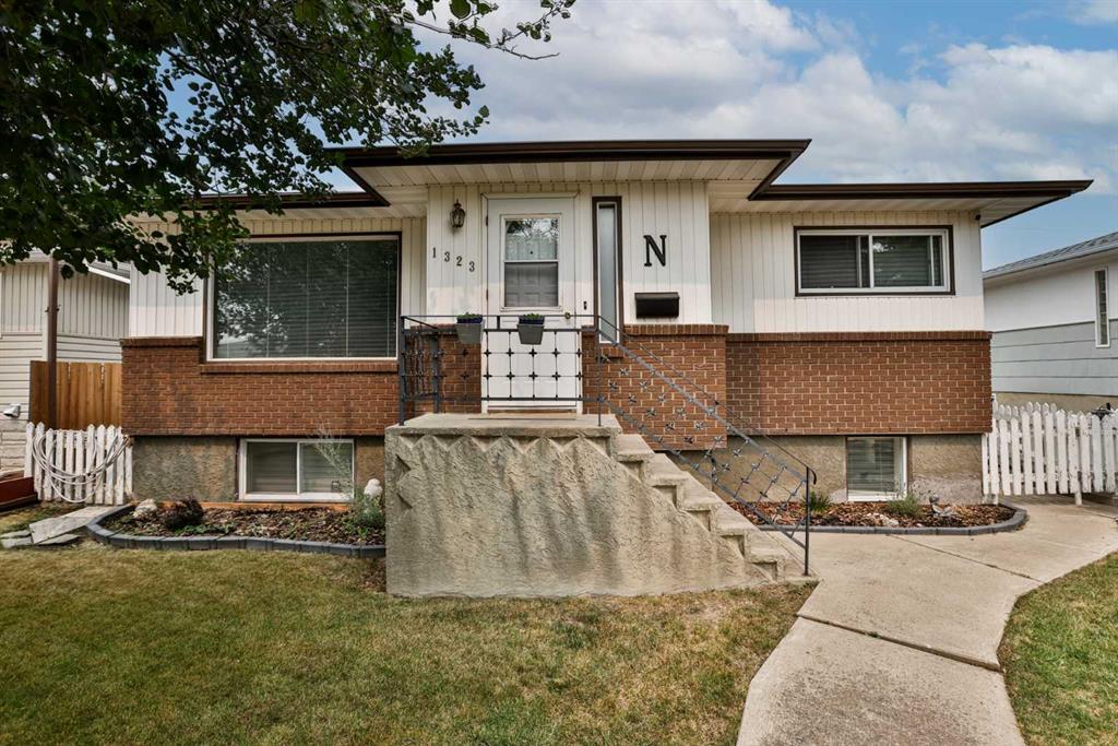 1323 3A Avenue N, A2336401, Alberta,