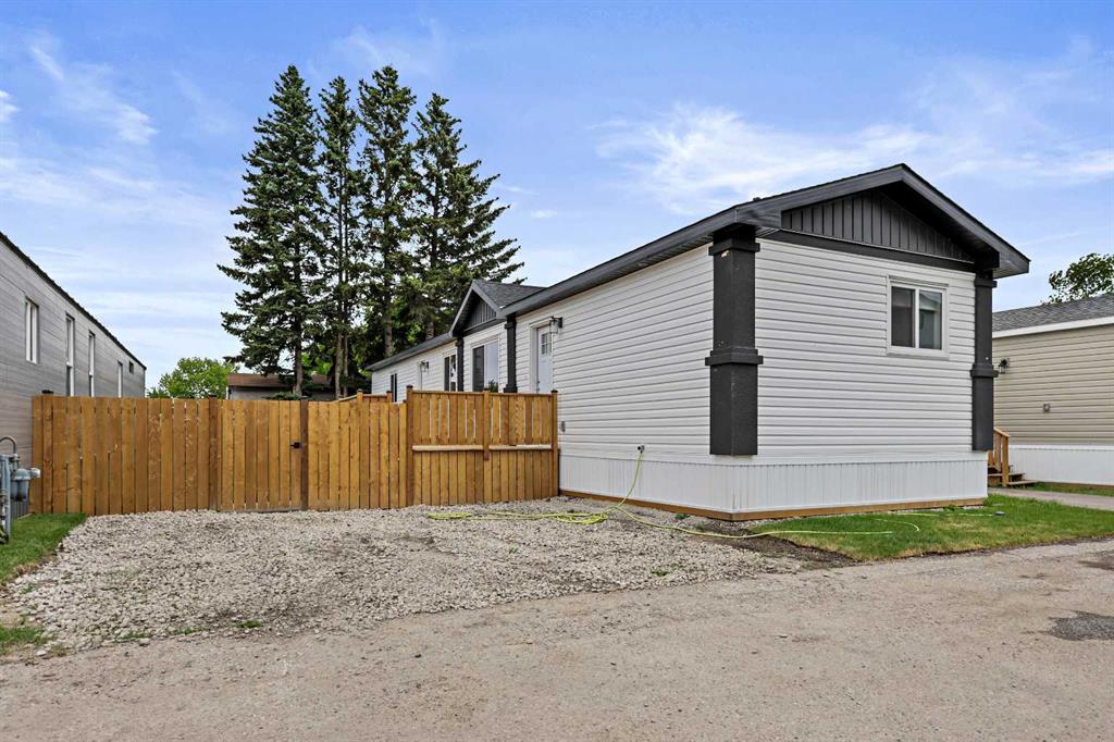 5, 6220 17 Avenue SE, A2336403, Alberta,