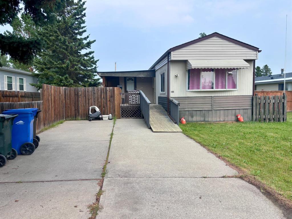 Third View of 211 5 Street , NONE, Sundre, Alberta, T0M1X0