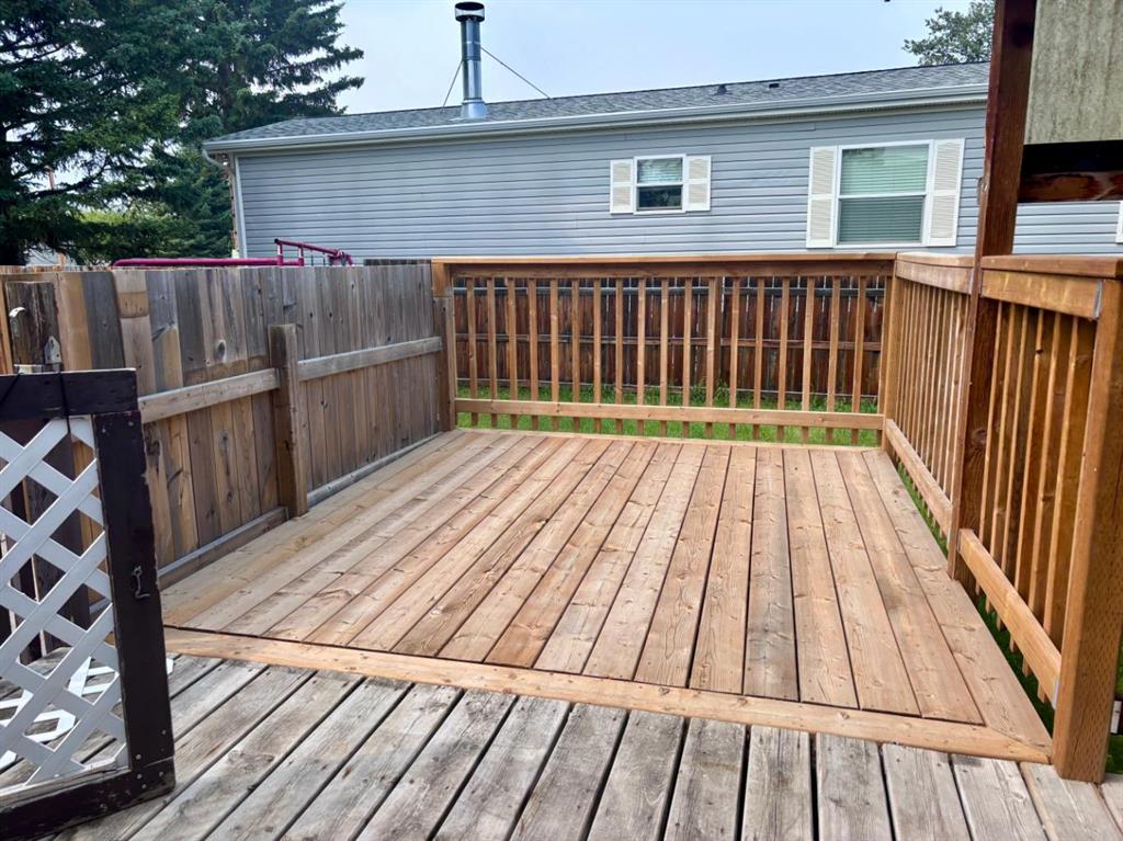 Fourth View of 211 5 Street , NONE, Sundre, Alberta, T0M1X0