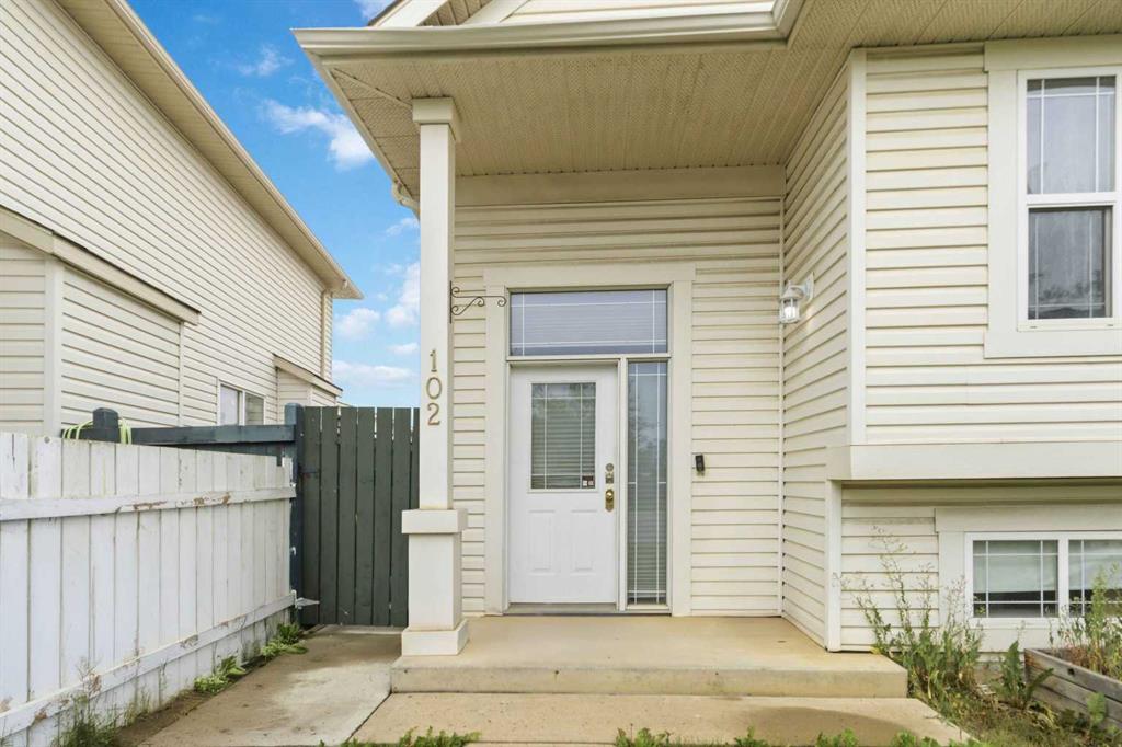 Fifth View of 102 Dominion Drive , Timberlea, Fort McMurray, Alberta, T9K 2N2