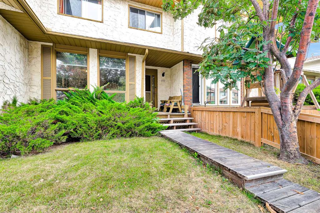 151 Midbend Place SE, A2336590, Alberta,