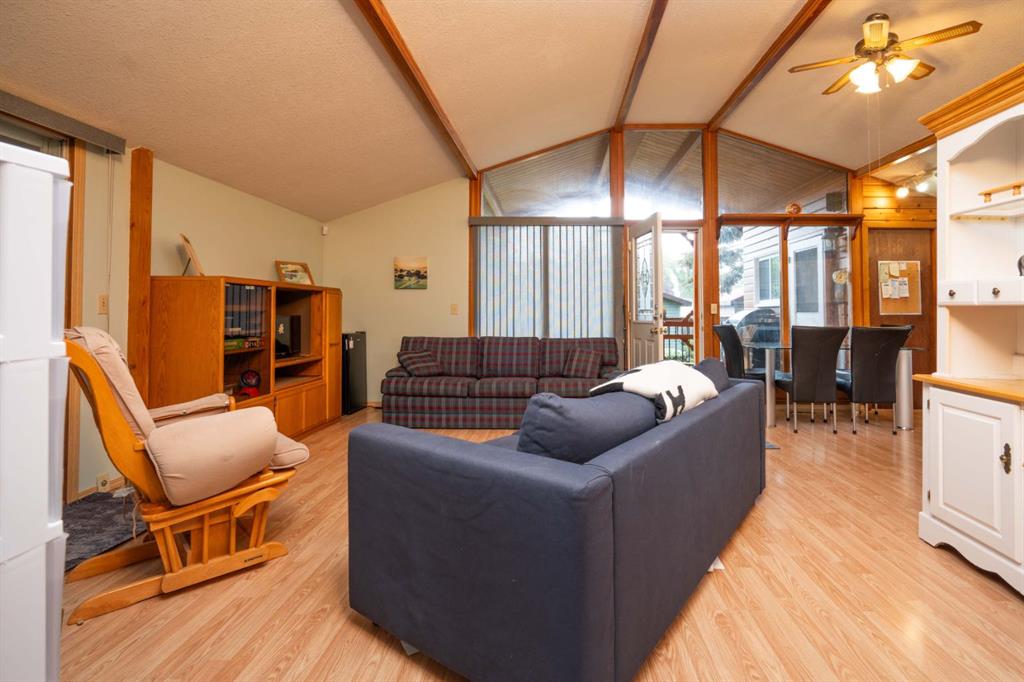 Fifth View of 5011 138 Street , Cottage Area, Sylvan Lake, Alberta, T4S 1B6
