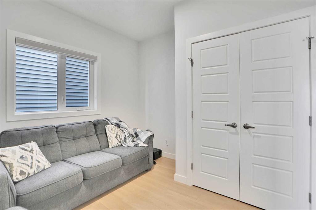 Fifth View of 126 Hotchkiss Manor SE, Hotchkiss, Calgary, Alberta, T3S 0G1