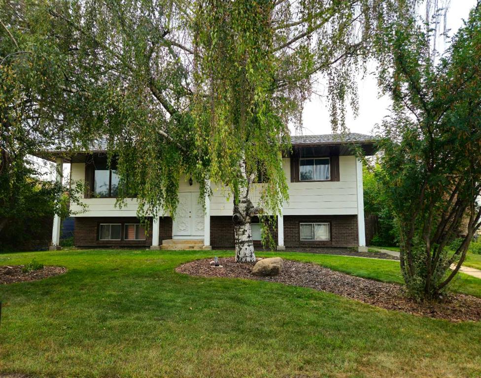 165 WILSON Crescent , A2336706, Alberta,