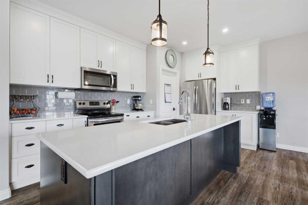 Fifth View of 217 Augustus Way , Palisades, Penhold, Alberta, T0M 1R0