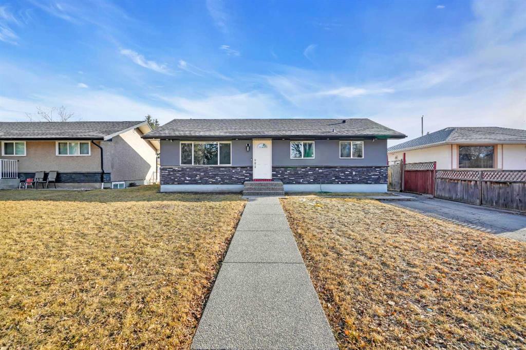 MLS® listing #114886113 for sale located at 2046 33 Street SE