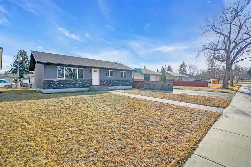 Third View of 2046 33 Street SE, Southview, Calgary, Alberta, T2B 0T9