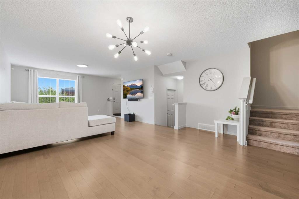334 Legacy Village Way SE, A2336798, Alberta,