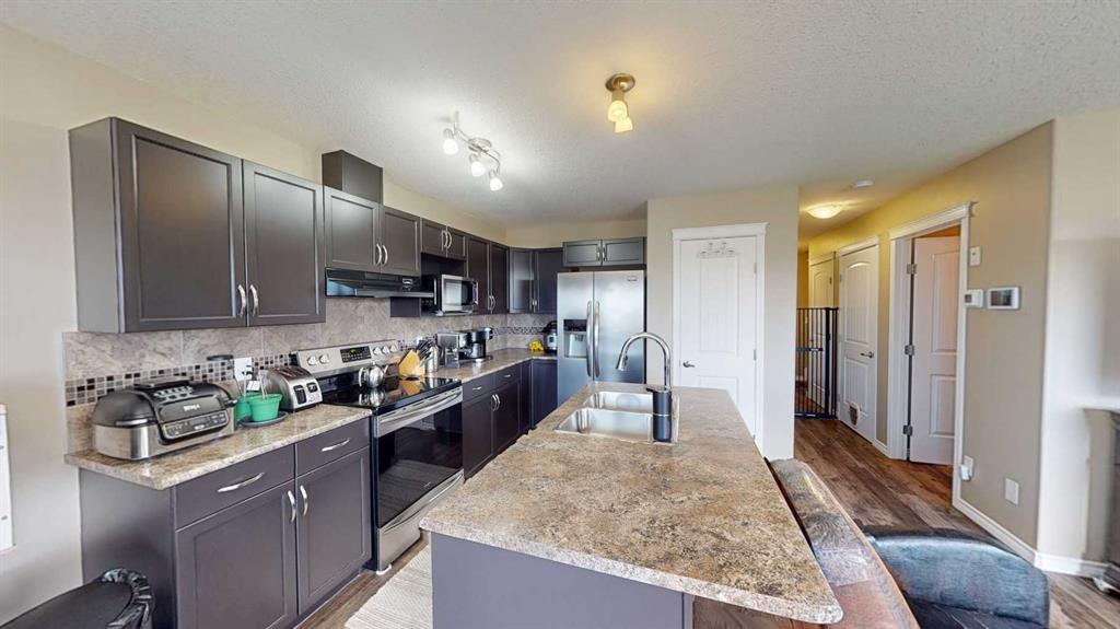 Fifth View of 10250 85A Street , Crystal Landing, Grande Prairie, Alberta, T8X0K2