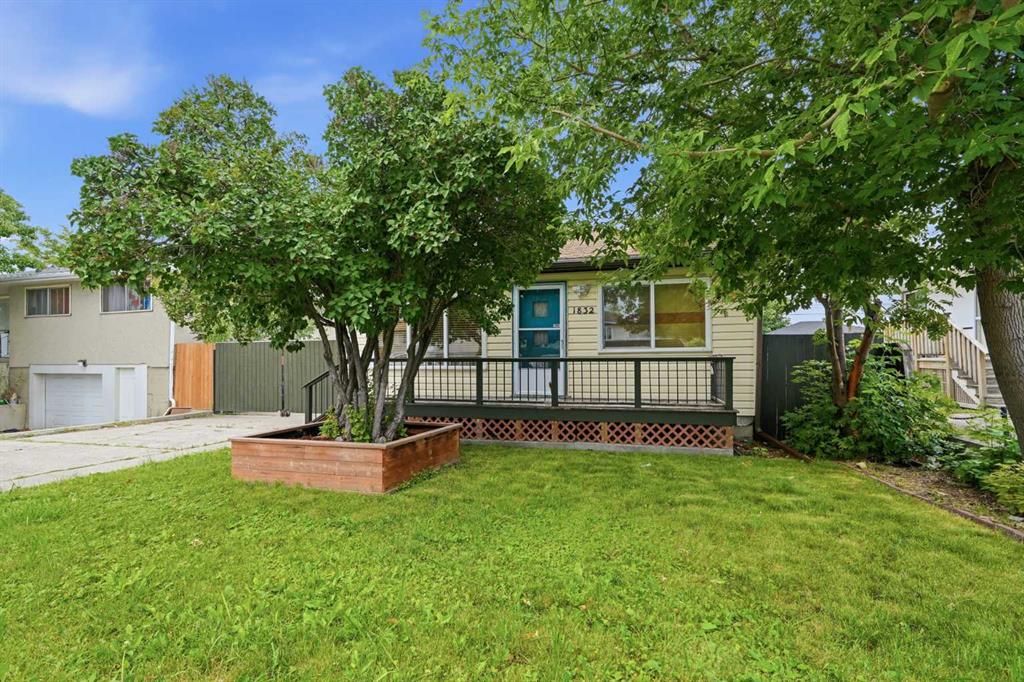 1832 43 Street SE, A2336833, Alberta,