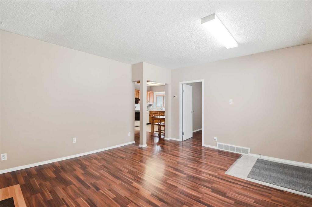 Fifth View of 1832 43 Street SE, Forest Lawn, Calgary, Alberta, T2B 1G9