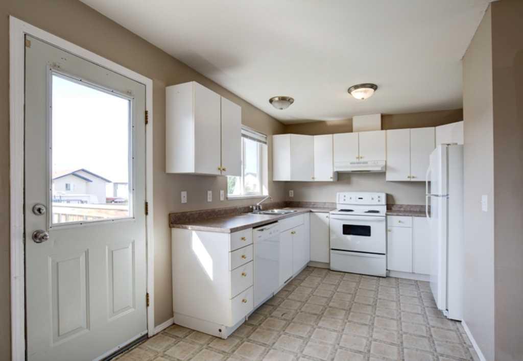 Third View of 9401 129 Avenue , Lakeland, Grande Prairie, Alberta, T8X 1R3