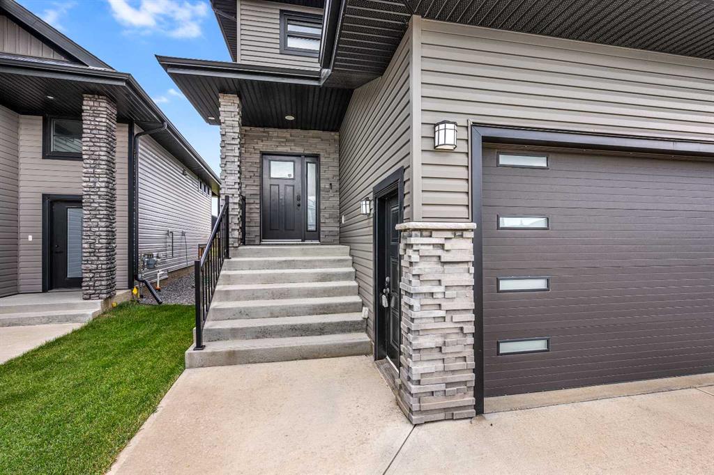Third View of 6015 17 Street , Lakeside, Lloydminster, Alberta, T9V 3S4