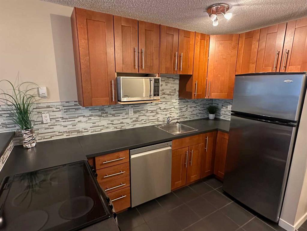 Third View of 511, 340 14 Avenue SW, Beltline, Calgary, Alberta, T2R 1H4