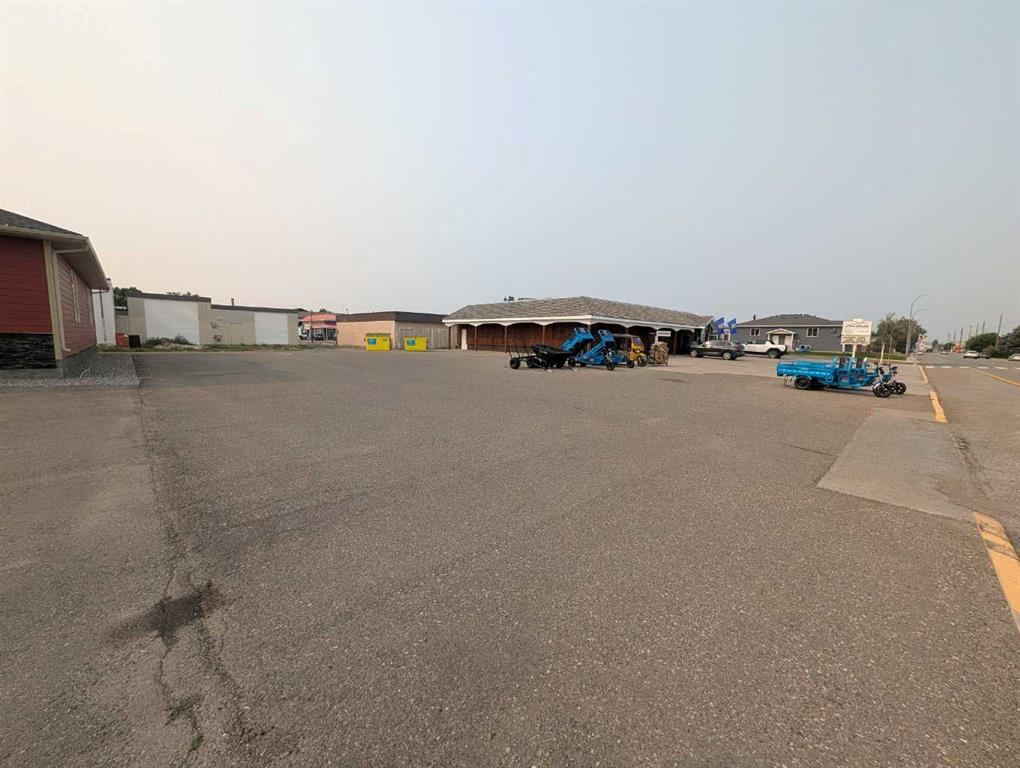 514 25 Street , A2336919, Alberta,