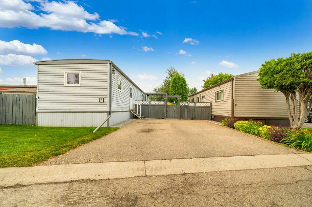 Third View of 7, 2248 Southview Drive SE, Southview-Park Meadows, Medicine Hat, Alberta, T1B 1R3