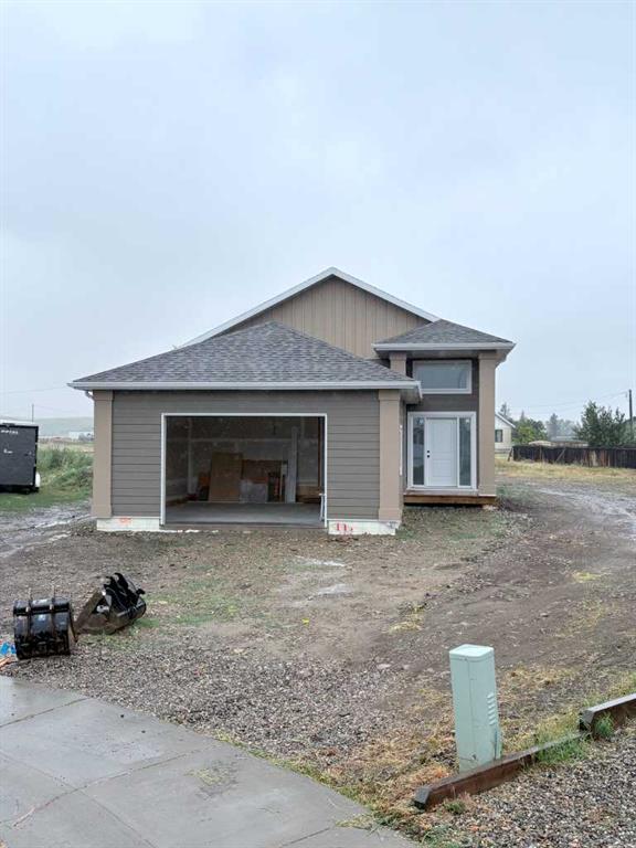 881 2A Street W, A2336962, Alberta,