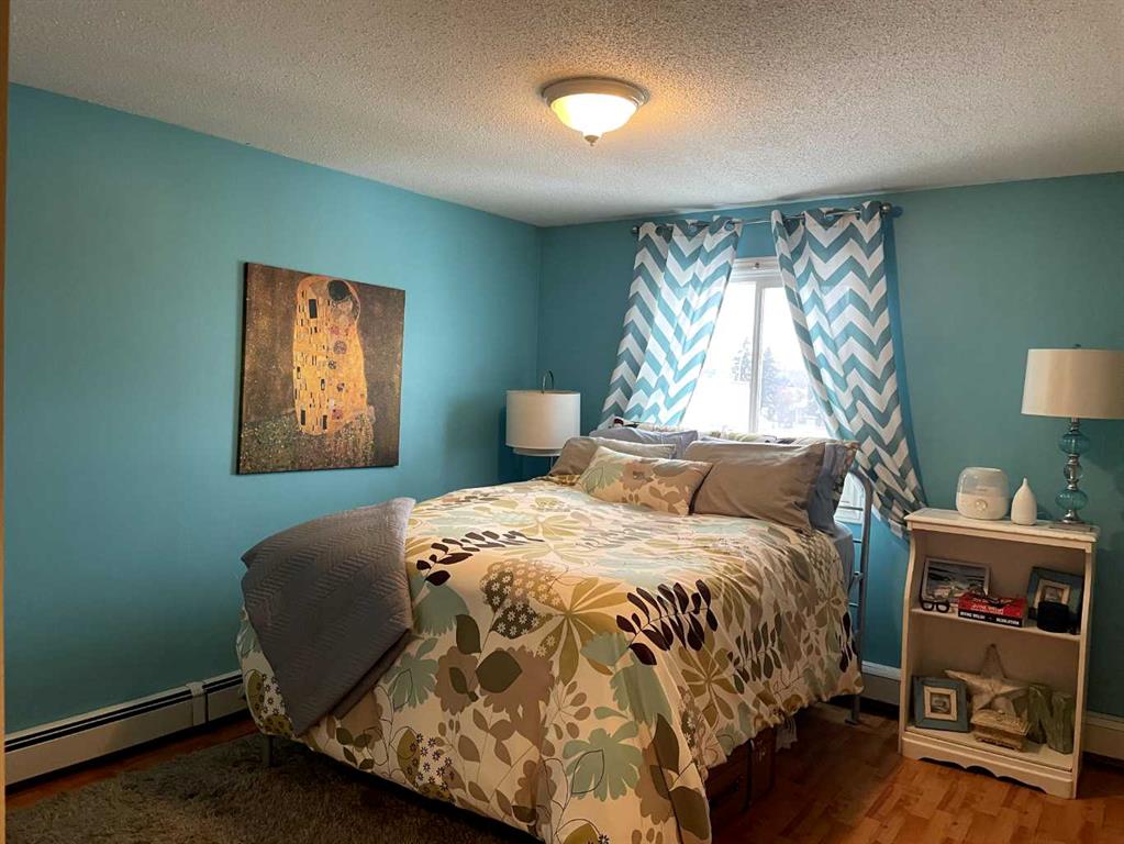 Fourth View of 305, 4904 54 Street , Downtown Red Deer, Red Deer, Alberta, T4N2G8