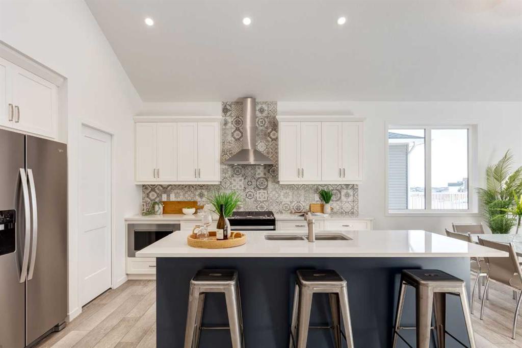 Third View of 406 Montrose Green SE, Montrose, High River, Alberta, T1V0G1