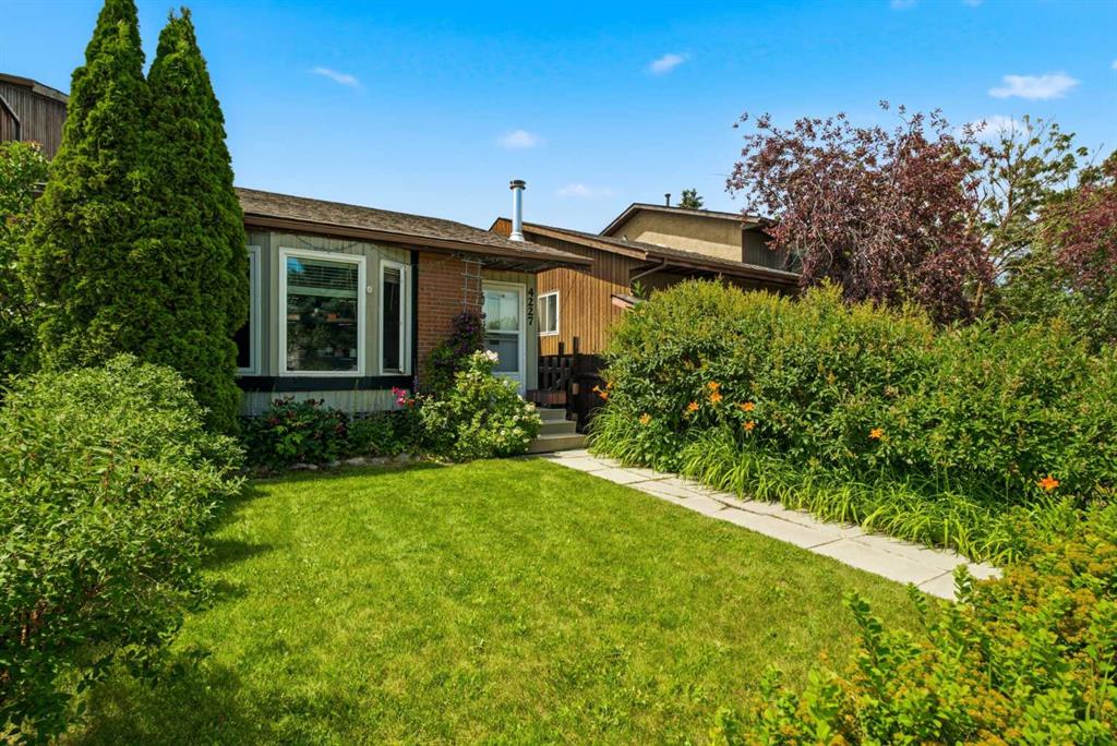 Fourth View of 4227 49 Street NE, Whitehorn, Calgary, Alberta, T1Y 4T6