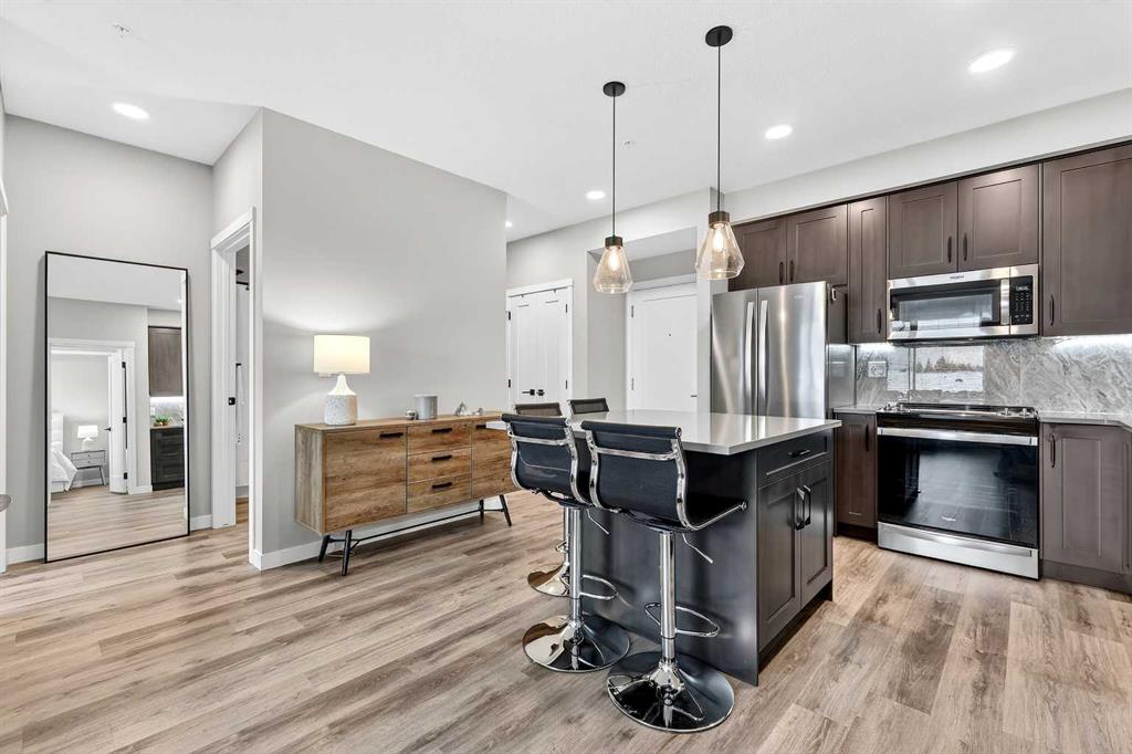 401, 150 Shawnee Square SW, A2337011, Alberta,