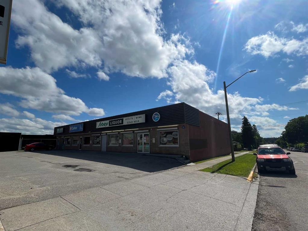 624 50 Street , A2337016, Alberta,