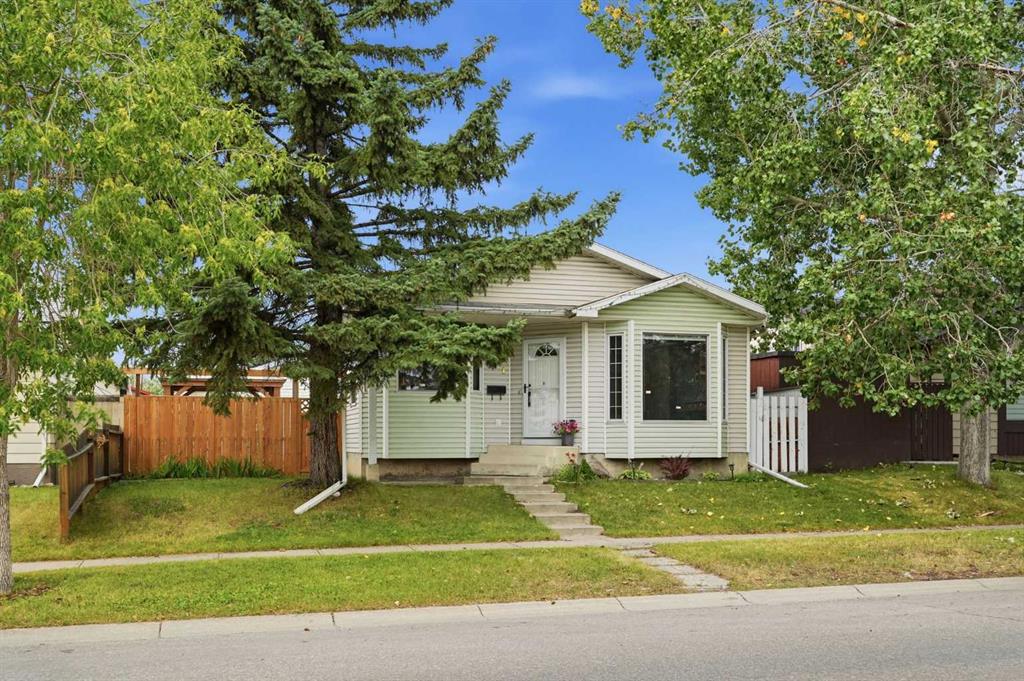 Third View of 251 Erin Woods Drive SE, Erin Woods, Calgary, Alberta, T2Z 2V8