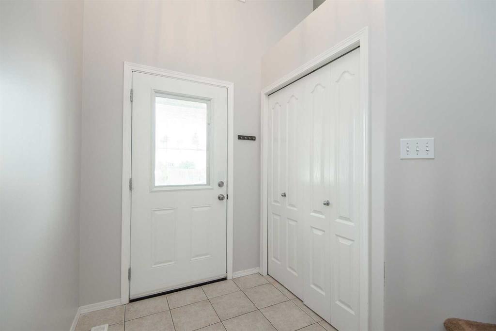Fifth View of 5, 4626 44 Street , Palo, Sylvan Lake, Alberta, T4S 1W7