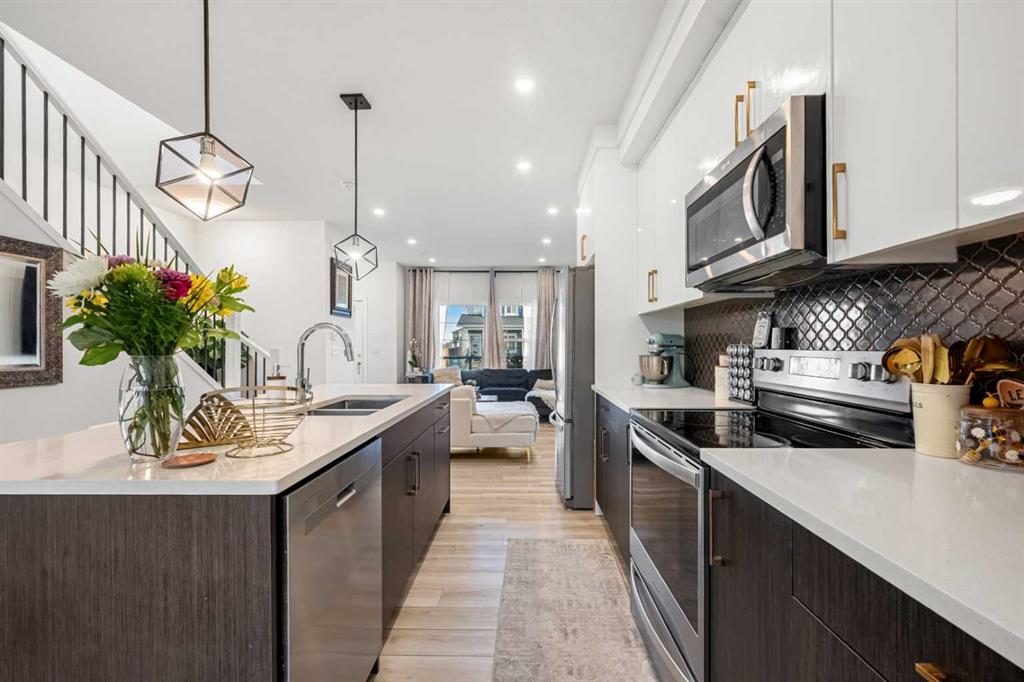 MLS® listing #114918631 for sale located at 262 Midgrove Mews SW