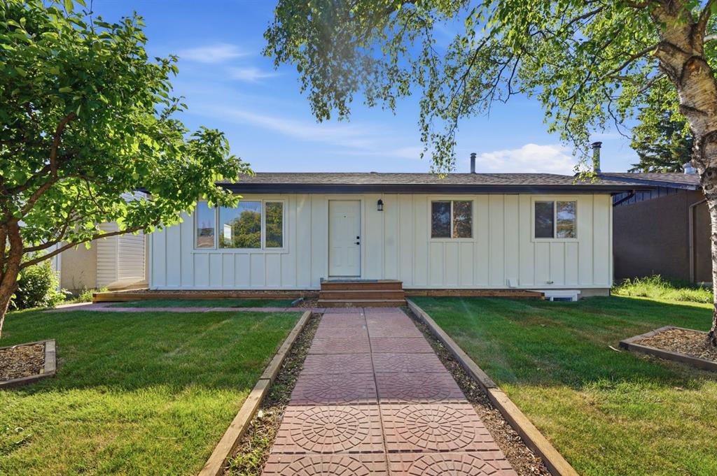 19 Mardale Crescent NE, A2337103, Alberta,
