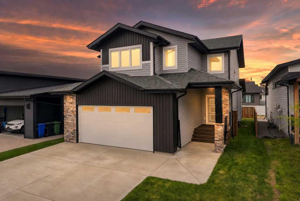 38 Lindman Avenue , A2337109, Alberta,