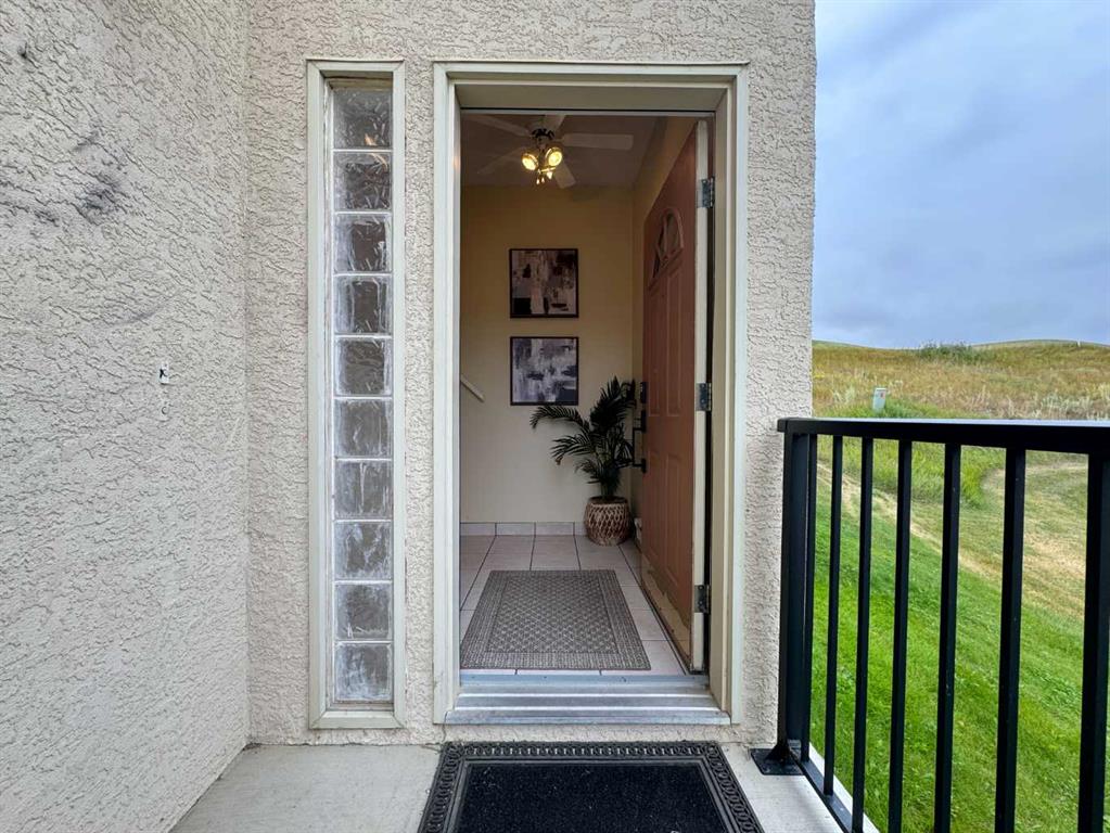 Third View of 33 Canyon Court W, Paradise Canyon, Lethbridge, Alberta, T1K 6V1