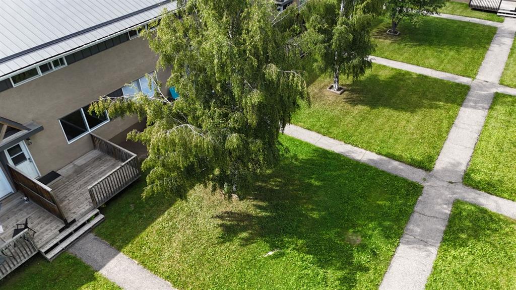 Third View of 65, 114 HARDISTY Avenue , Hardisty, Hinton, Alberta, T7V1B5