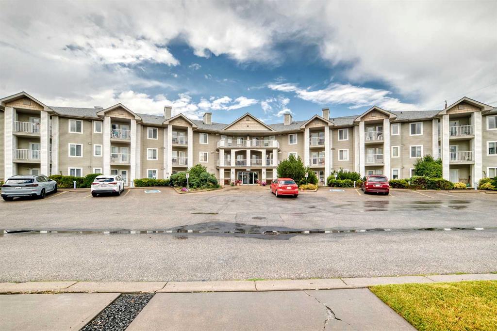Fifth View of 3337, 6818 Pinecliff Grove NE, Pineridge, Calgary, Alberta, T1Y7L2