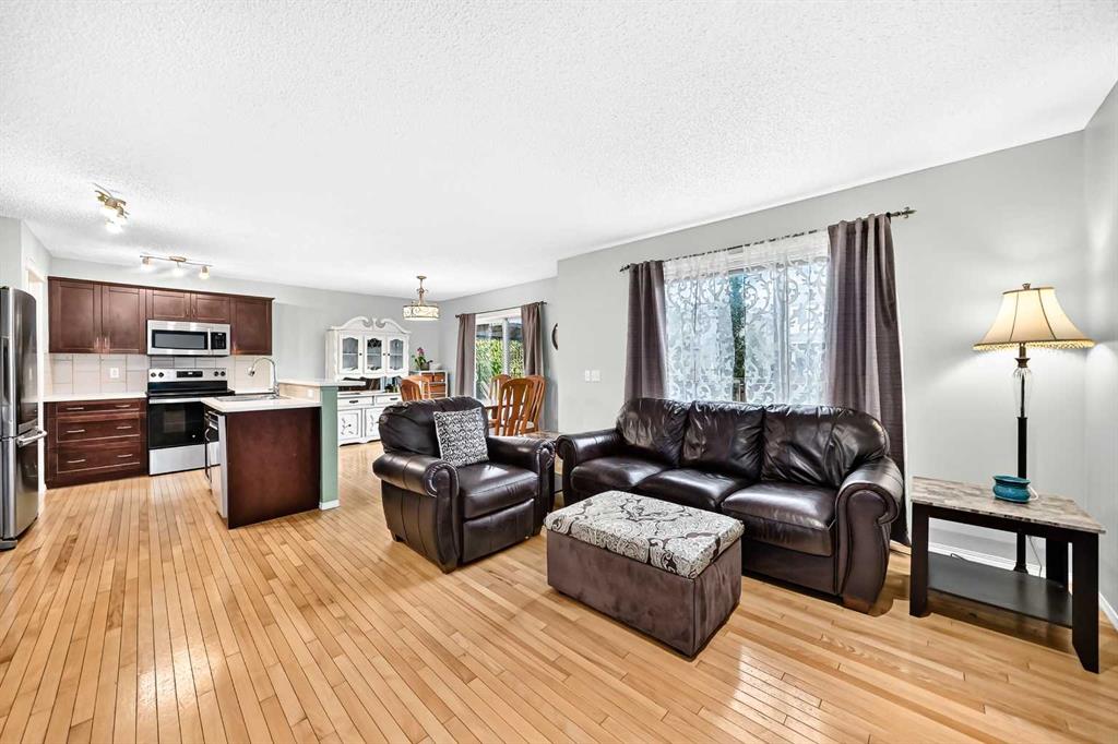 Fourth View of 960 Copperfield Boulevard SE, Copperfield, Calgary, Alberta, T2Z 4W7