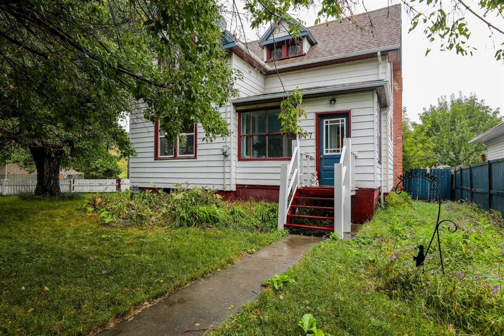 677 Frederick Street  , A2337214, Alberta,