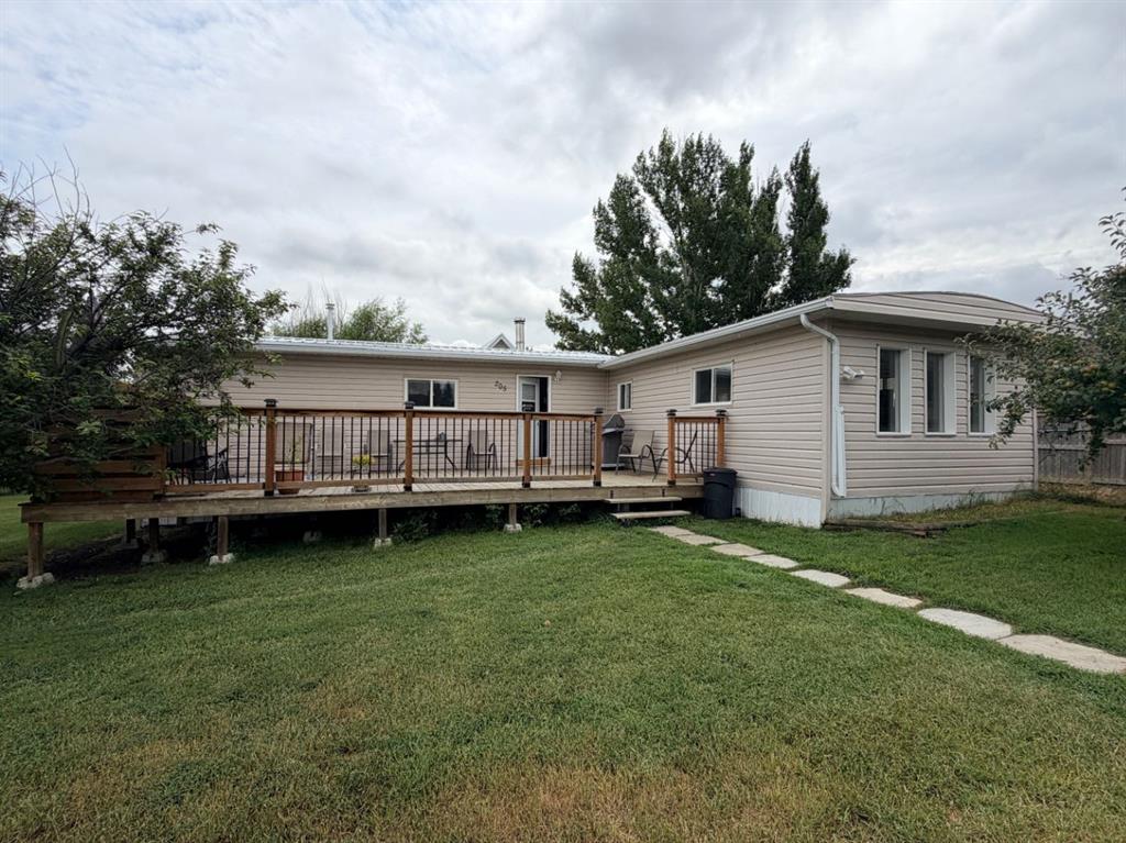 205 2 Street W, A2337259, Alberta,
