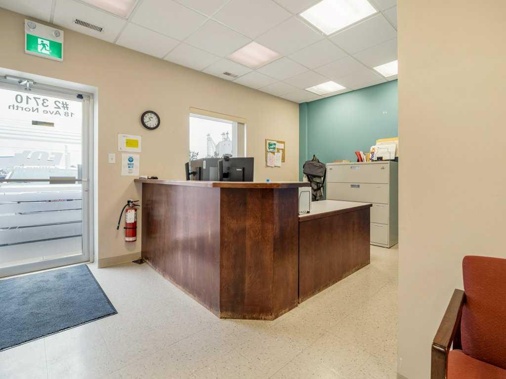 Fifth View of 2, 3710 18 Avenue N, Churchill Industrial Park, Lethbridge, Alberta, T1H 5S7